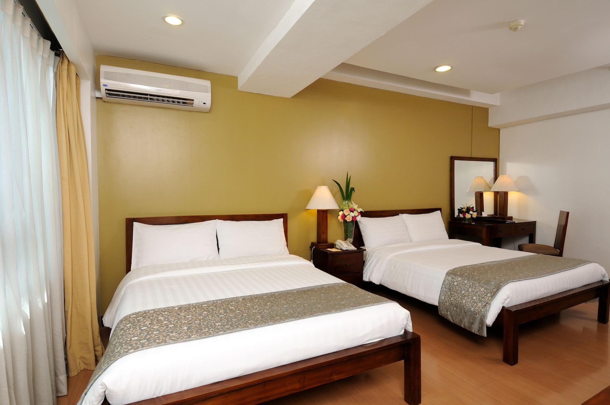 The Malayan Plaza Hotel Pasig City Exterior foto