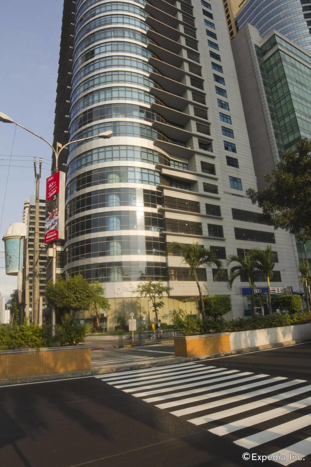 The Malayan Plaza Hotel Pasig City Exterior foto